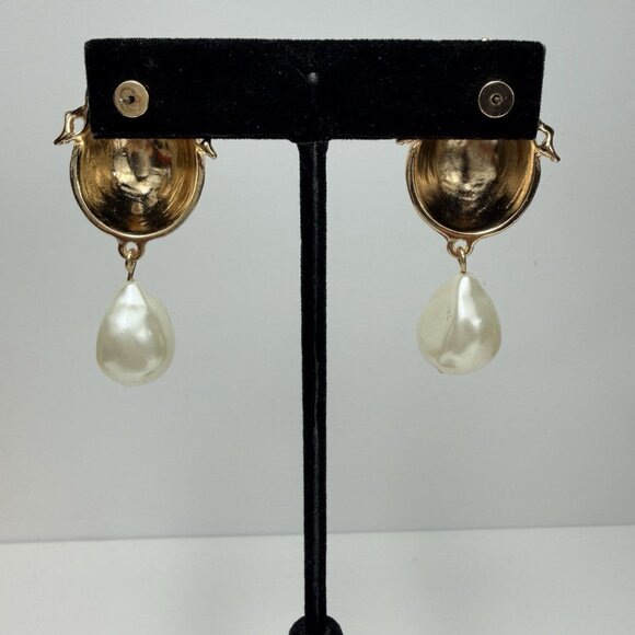 Zara NWOT Ladybug Statement Drop Earrings Red Black Gold Tone Pearl Dangle - Picture 6 of 8